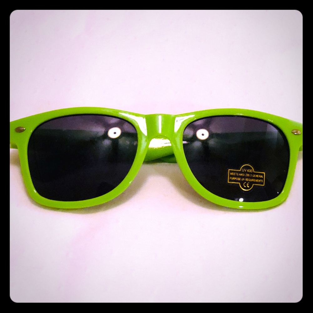 Sunglasses - Picture 4 of 6